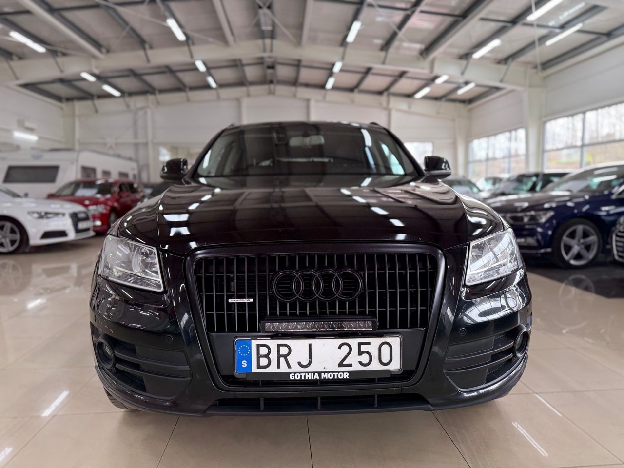 Audi Q5 2.0 TDI DPF quattro 2011, kuva 2/18