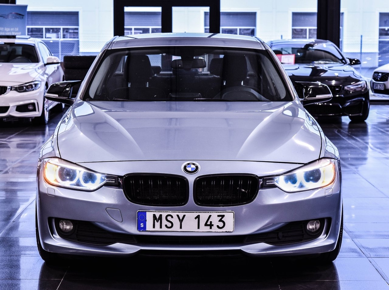 BMW 320 d Sedan Steptronic Euro 5 2012, bild 2/10