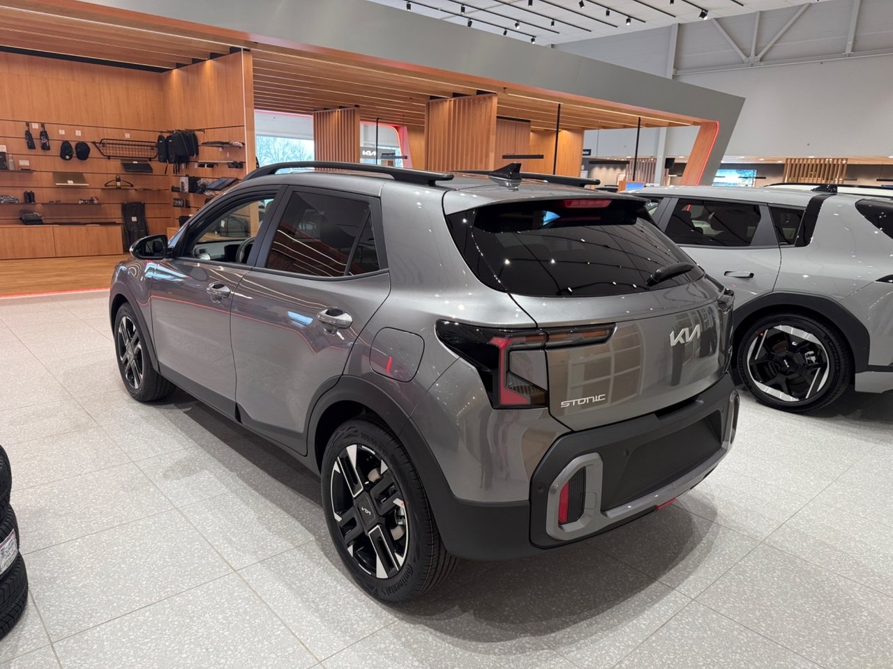 Kia Stonic GT-Line 1,0 T-Gdi Automat 2026, bild 2/8
