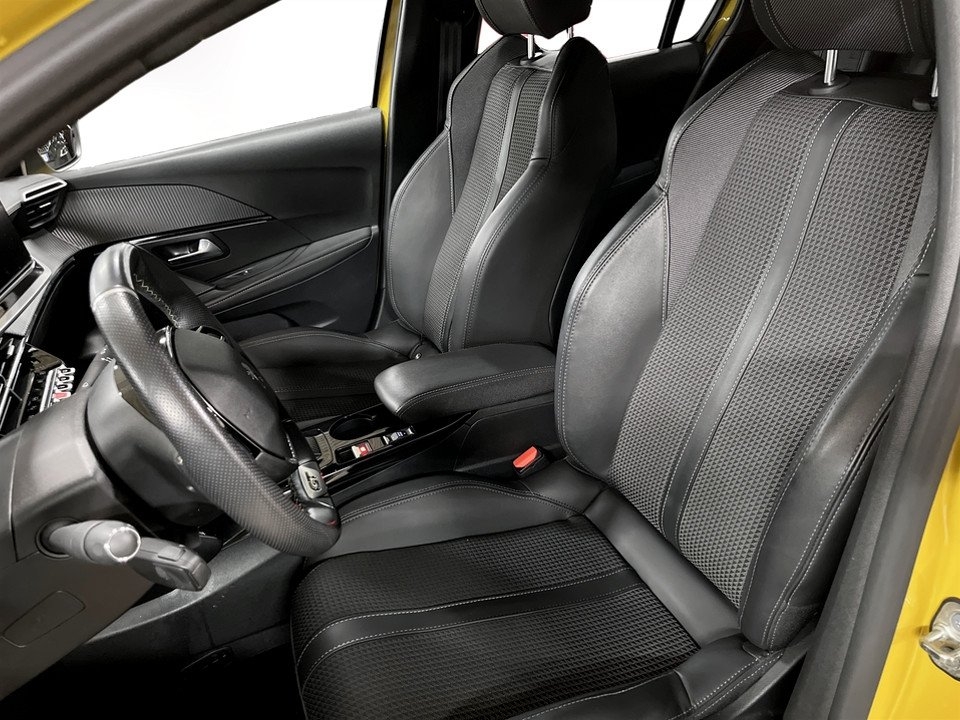 Peugeot e-208 GT 50kWh 136hk Aut 2023, bild 4/15