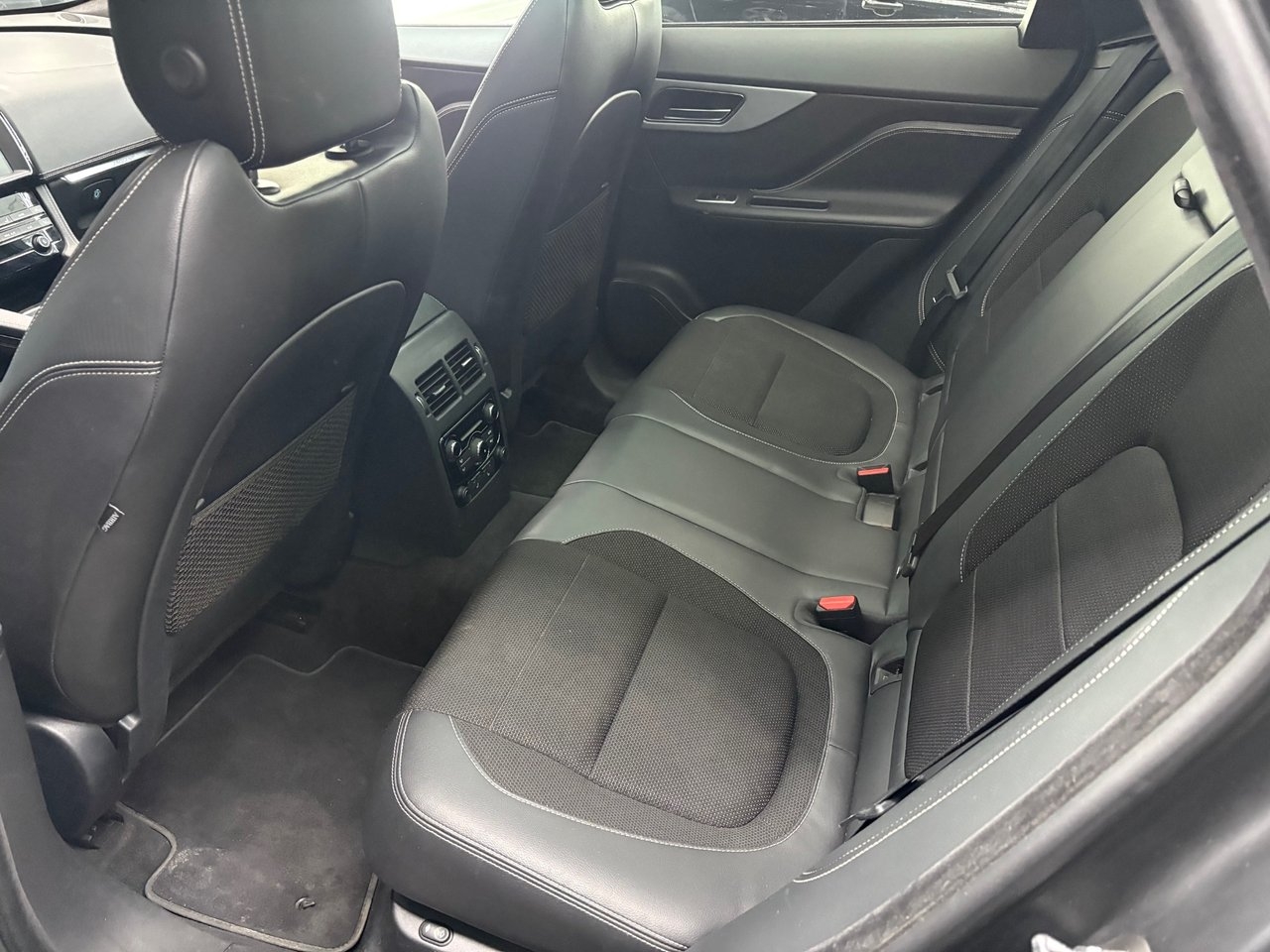 Jaguar F-Pace 2019, bild 7/10