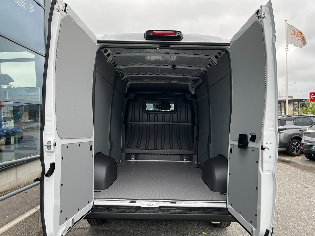 Opel Movano BlueHDi 140hk Automat L2H2 2026, bild 6/9