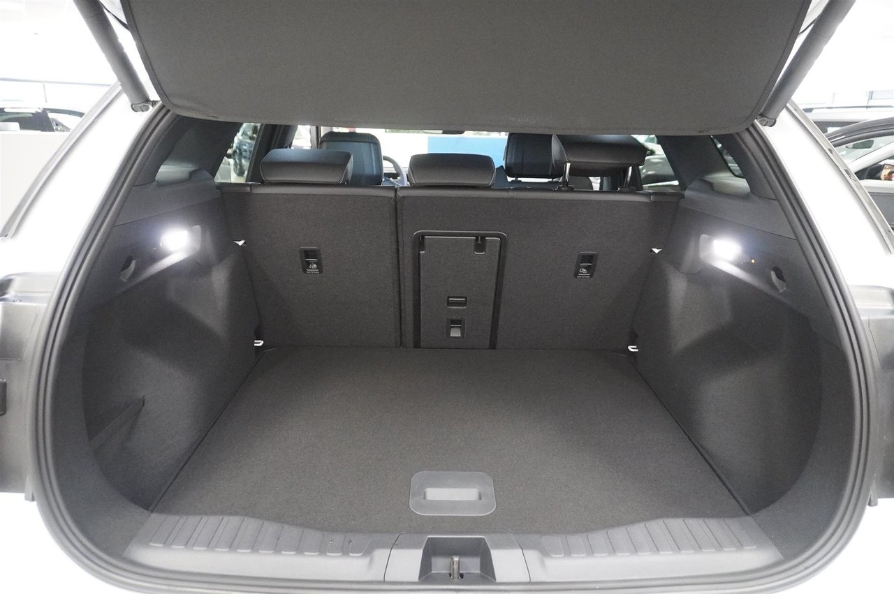 Ford Explorer Premium, Awd 2026, kuva 5/10