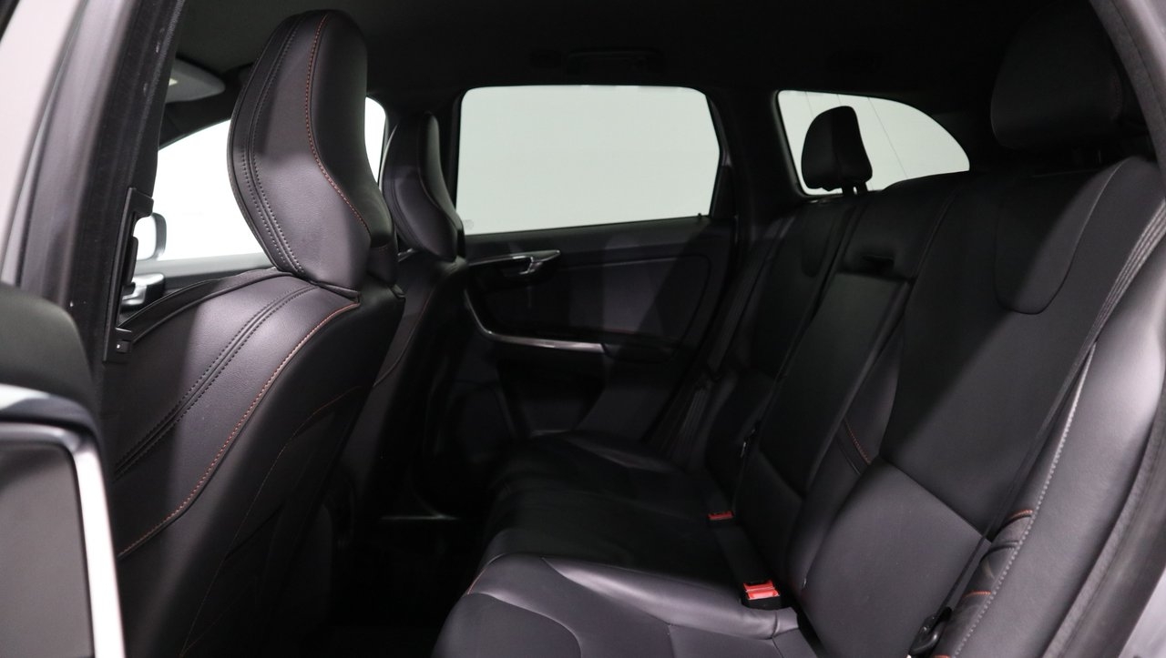 Volvo XC60 2016, kuva 7/10