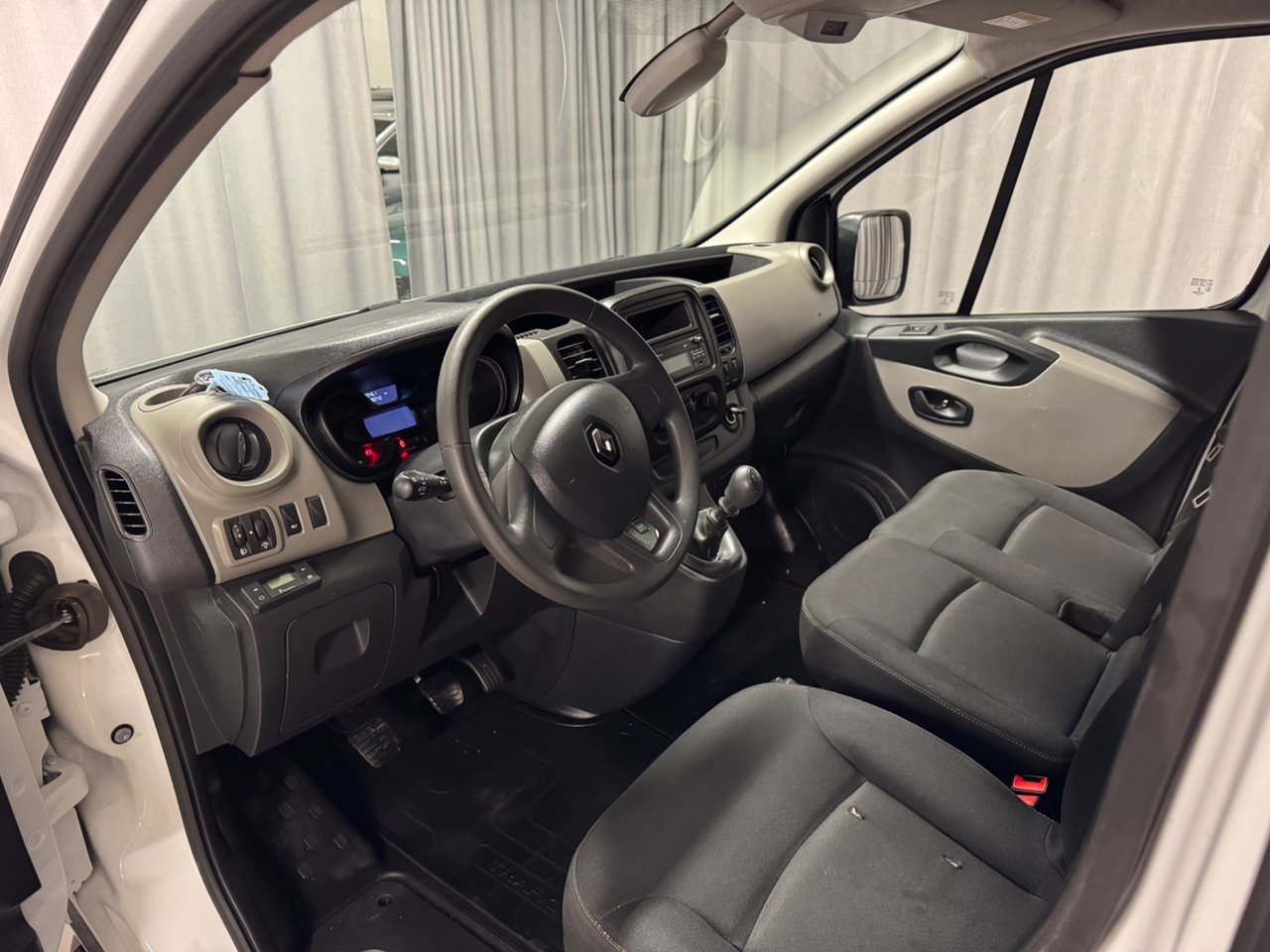 Renault Trafic 2018, bild 8/8