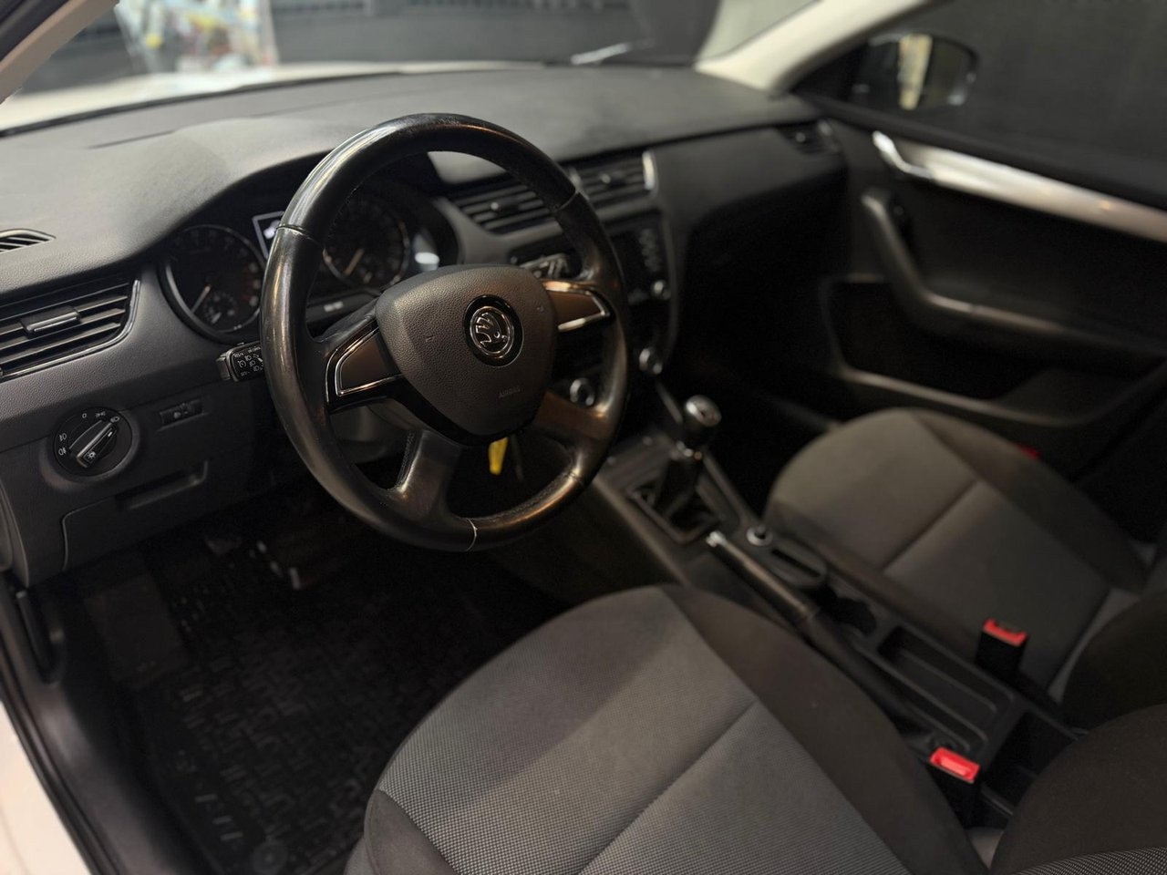 Skoda Octavia 2015, bild 7/10