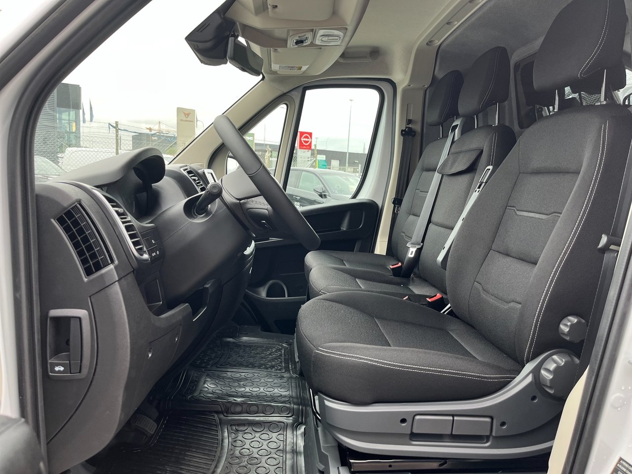 Opel Movano BlueHDi 180hk Automat L3H2 2026, bild 7/9