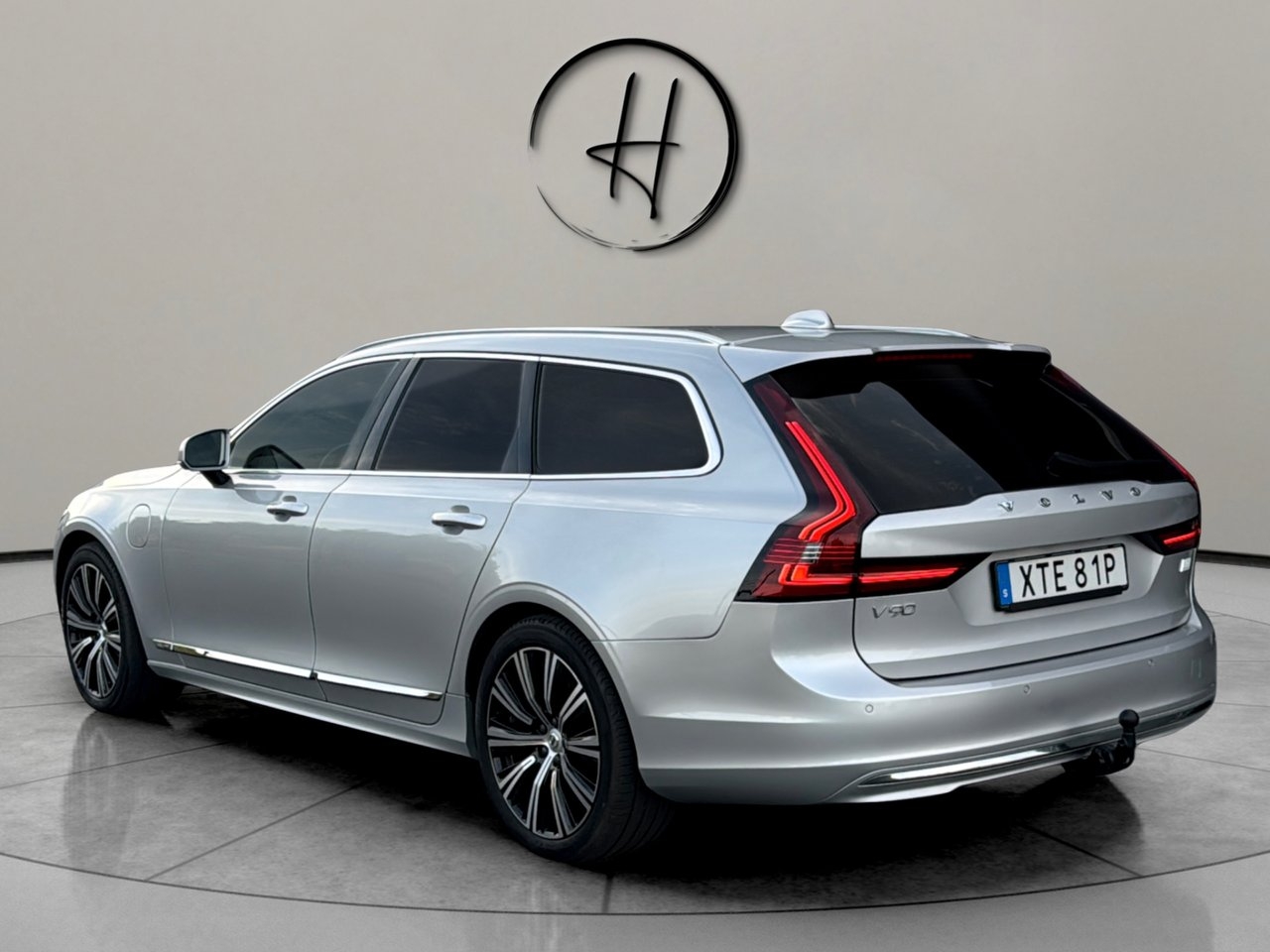 Volvo V90 2021, photo 7/24