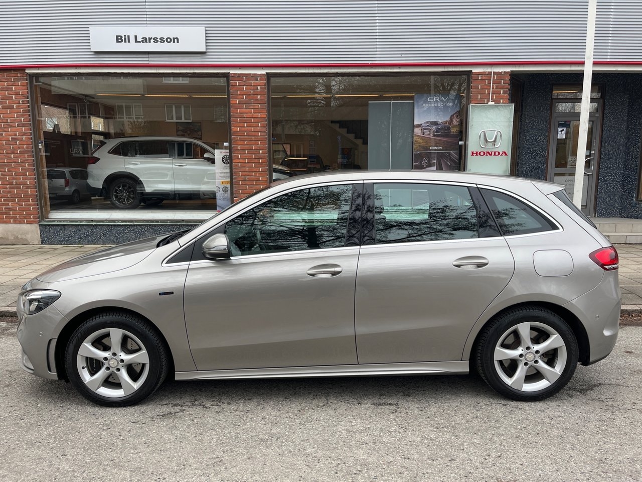 Mercedes-Benz B