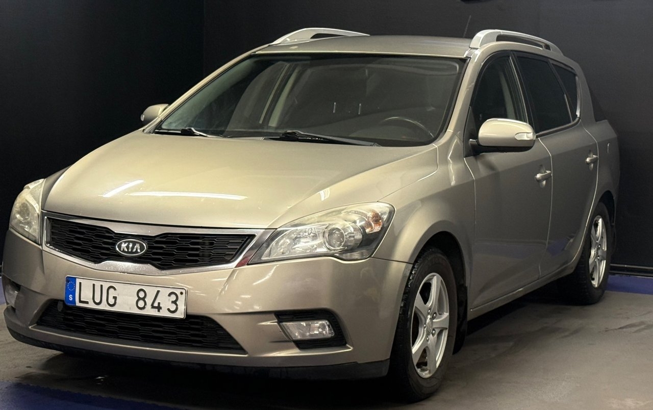 Kia Ceed cee'd_sw 1.6 CRDi ECO 2012, kuva 3/10