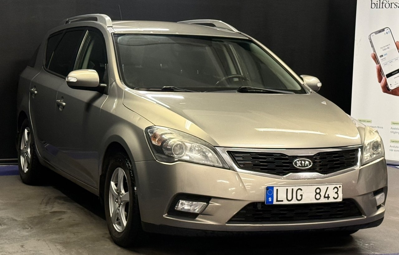 Kia Ceed cee'd_sw 1.6 CRDi ECO 2012, kuva 4/10