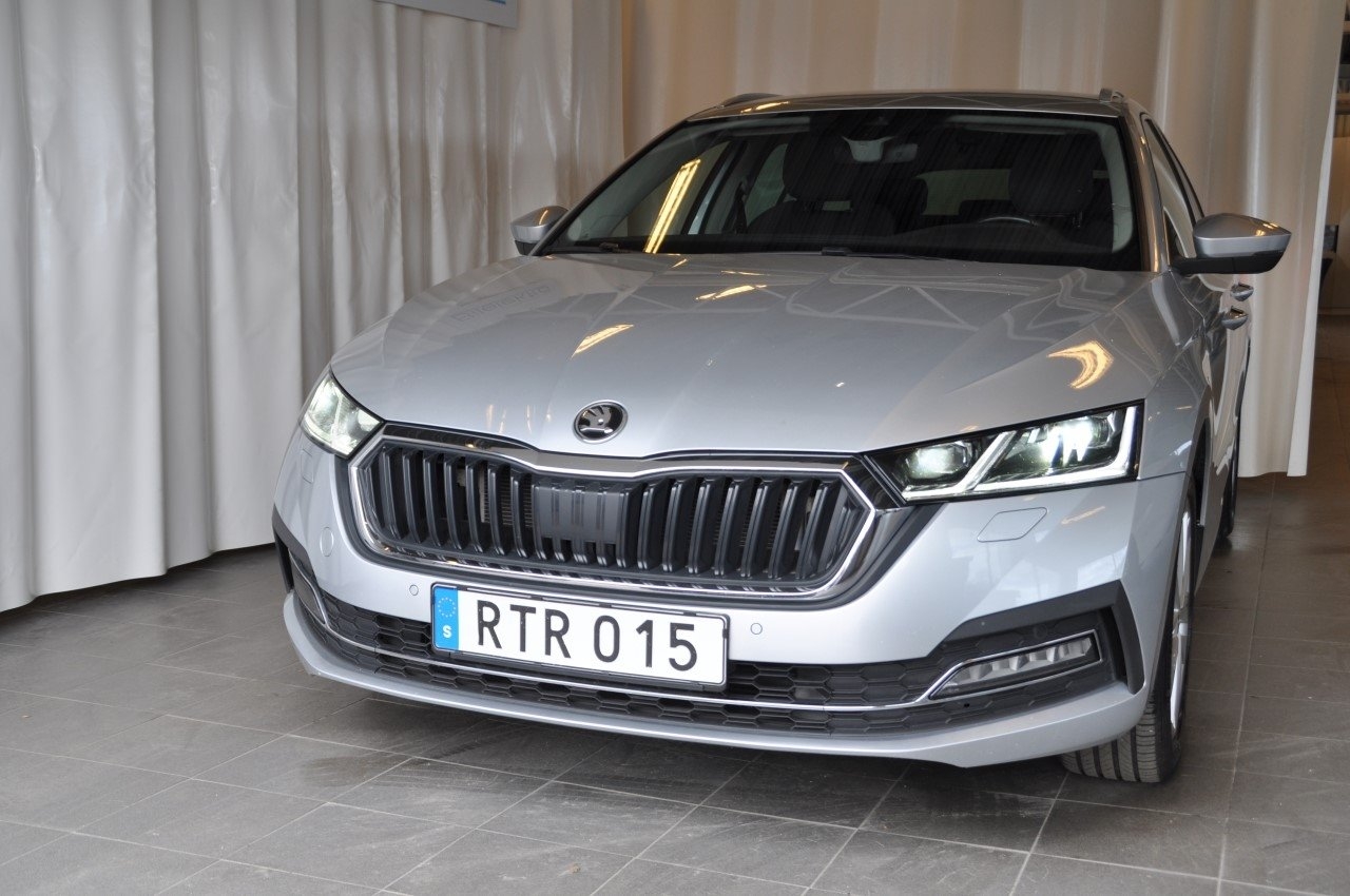 Skoda Octavia 2023, bild 3/10