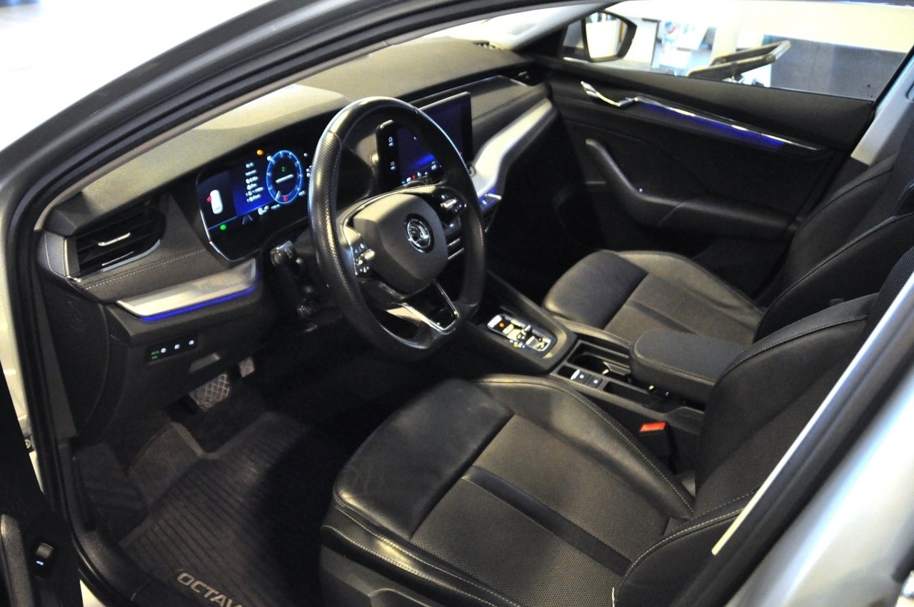 Skoda Octavia 2023, bild 6/10