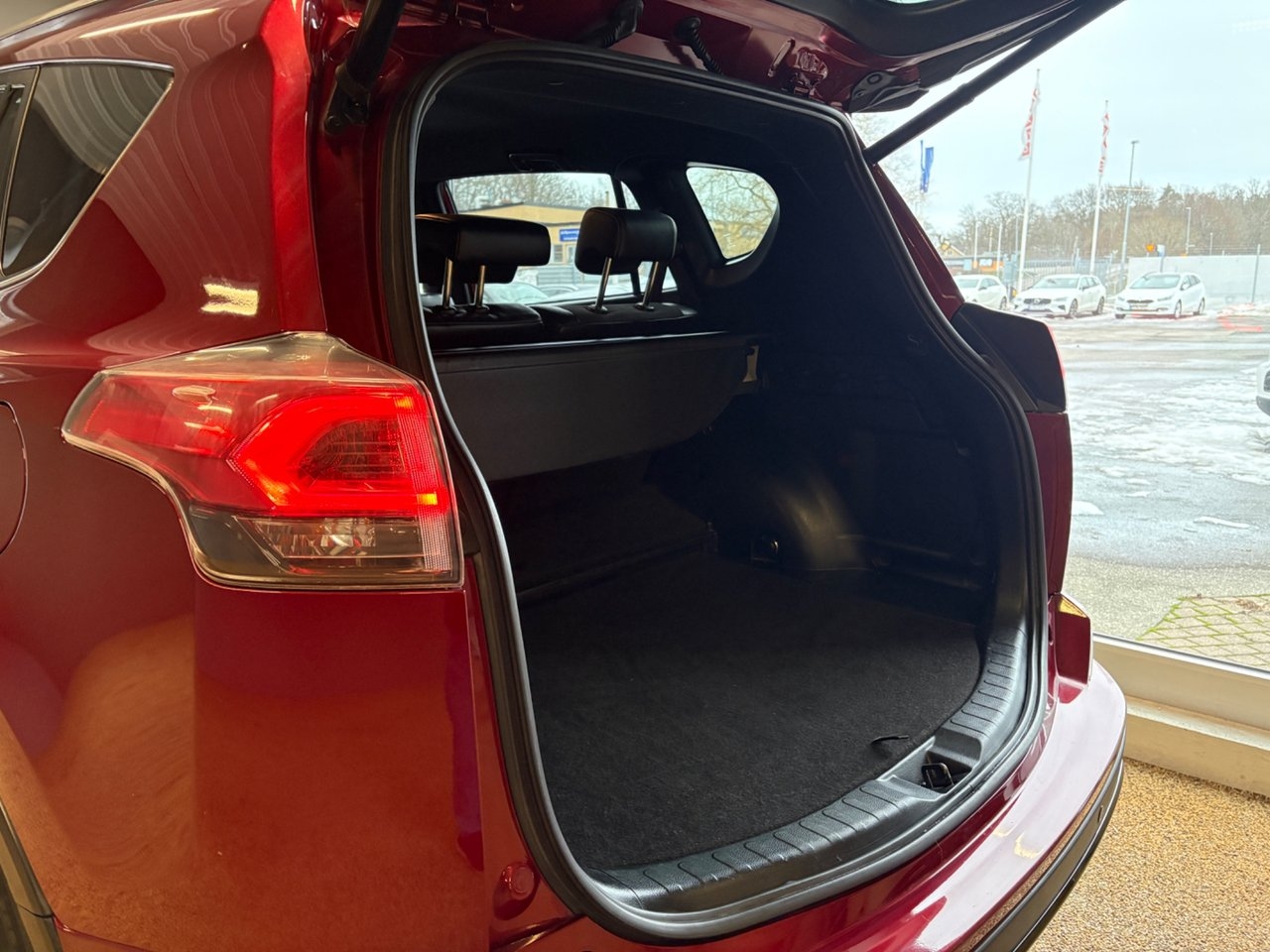Toyota RAV4 2018, bild 3/17