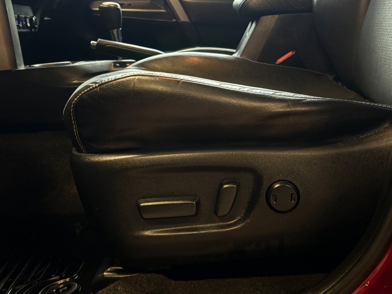 Toyota RAV4 2018, bild 7/17