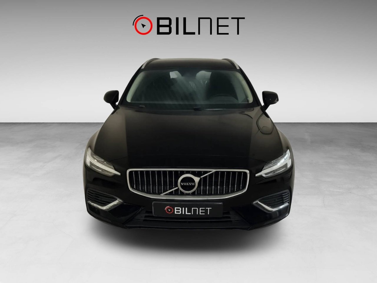 Volvo V60 Recharge T8 AWD Plug-In Pano 2019, bild 3/10