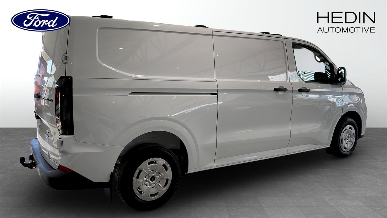 Ford Custom 2026, photo 2/10