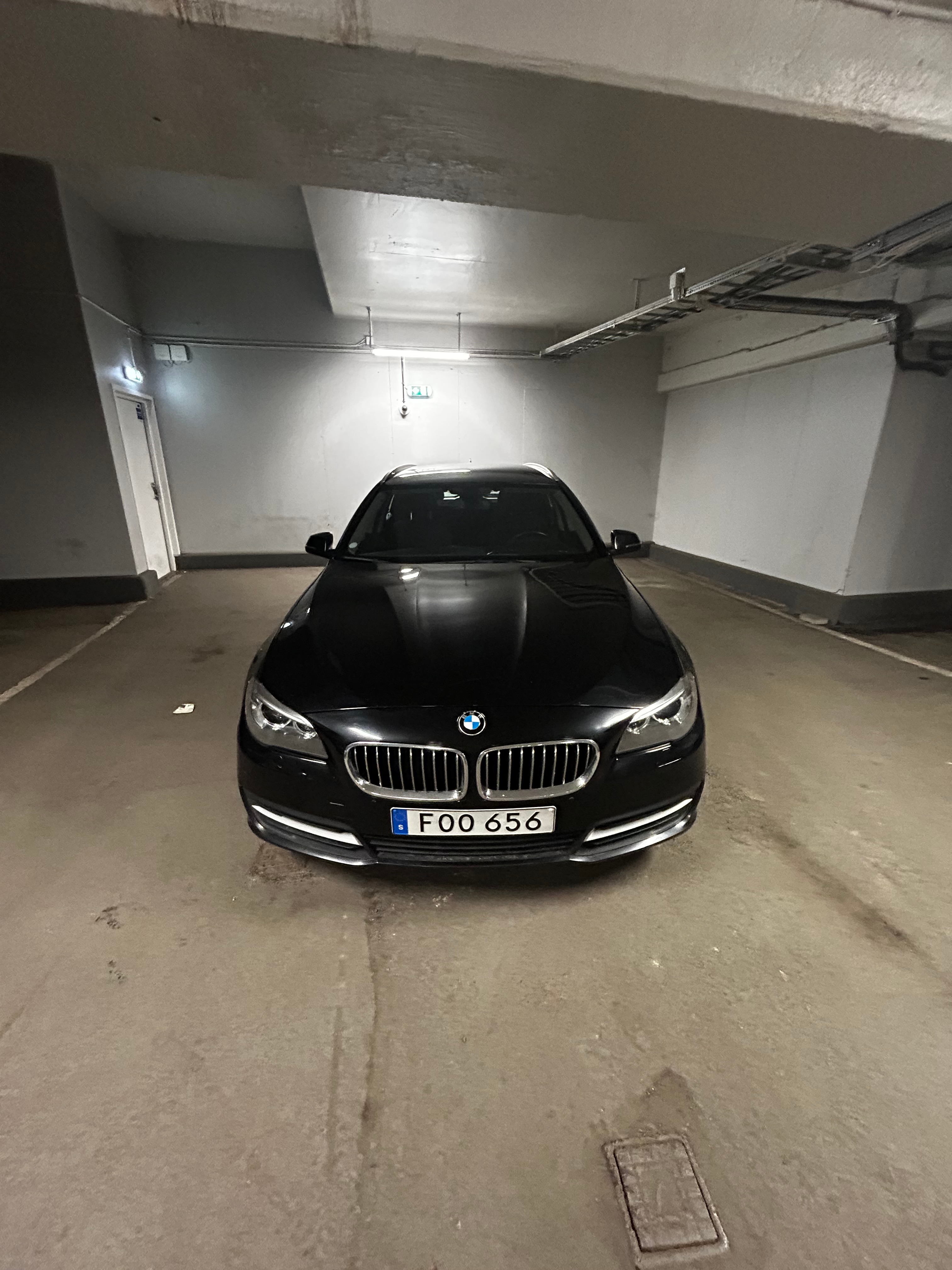 BMW 520 d xDrive Touring Steptronic 2015, bild 2/10