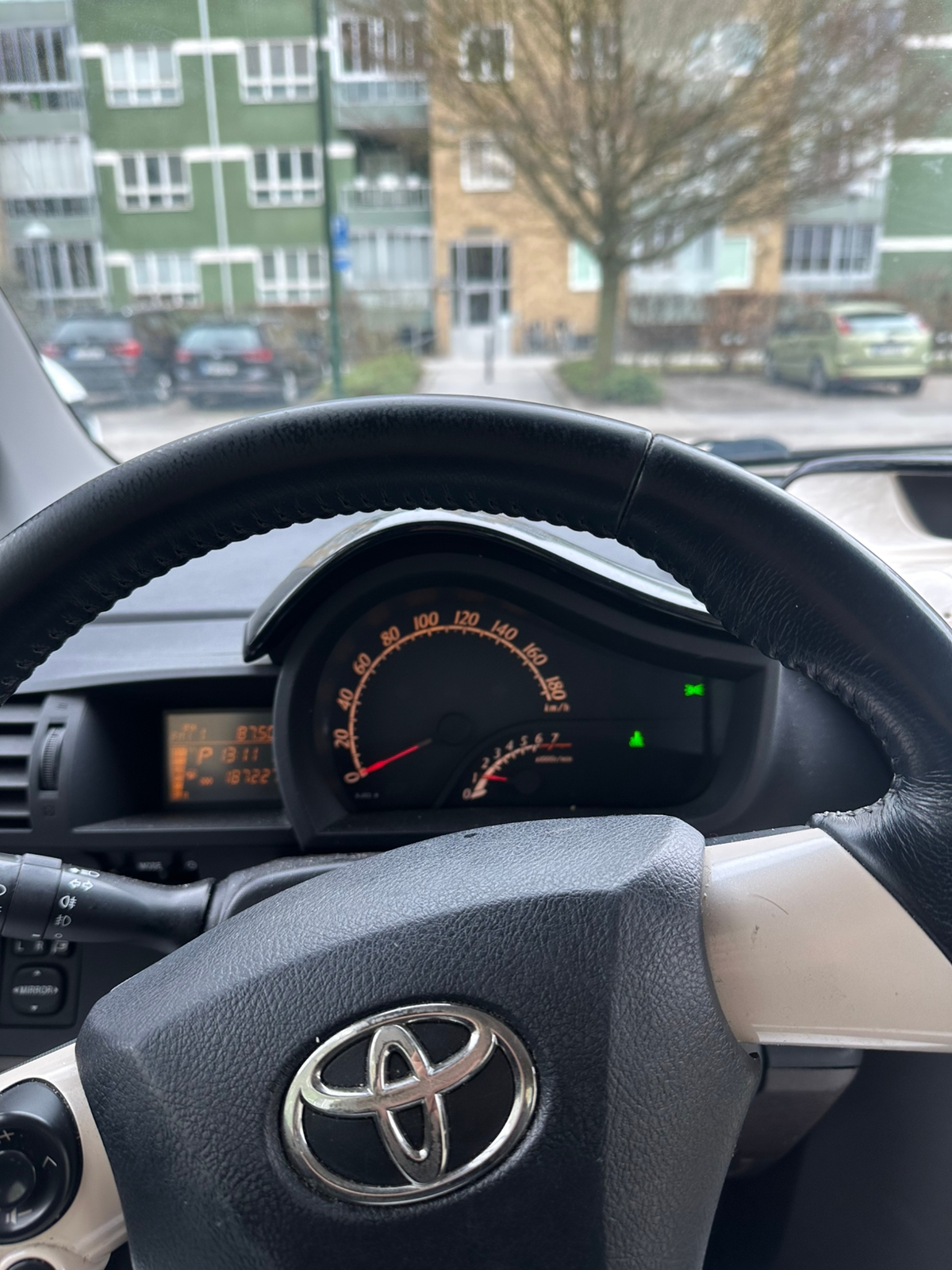 Toyota IQ 1.0 VVT-i Super CVT‐i 2010, bild 7/8