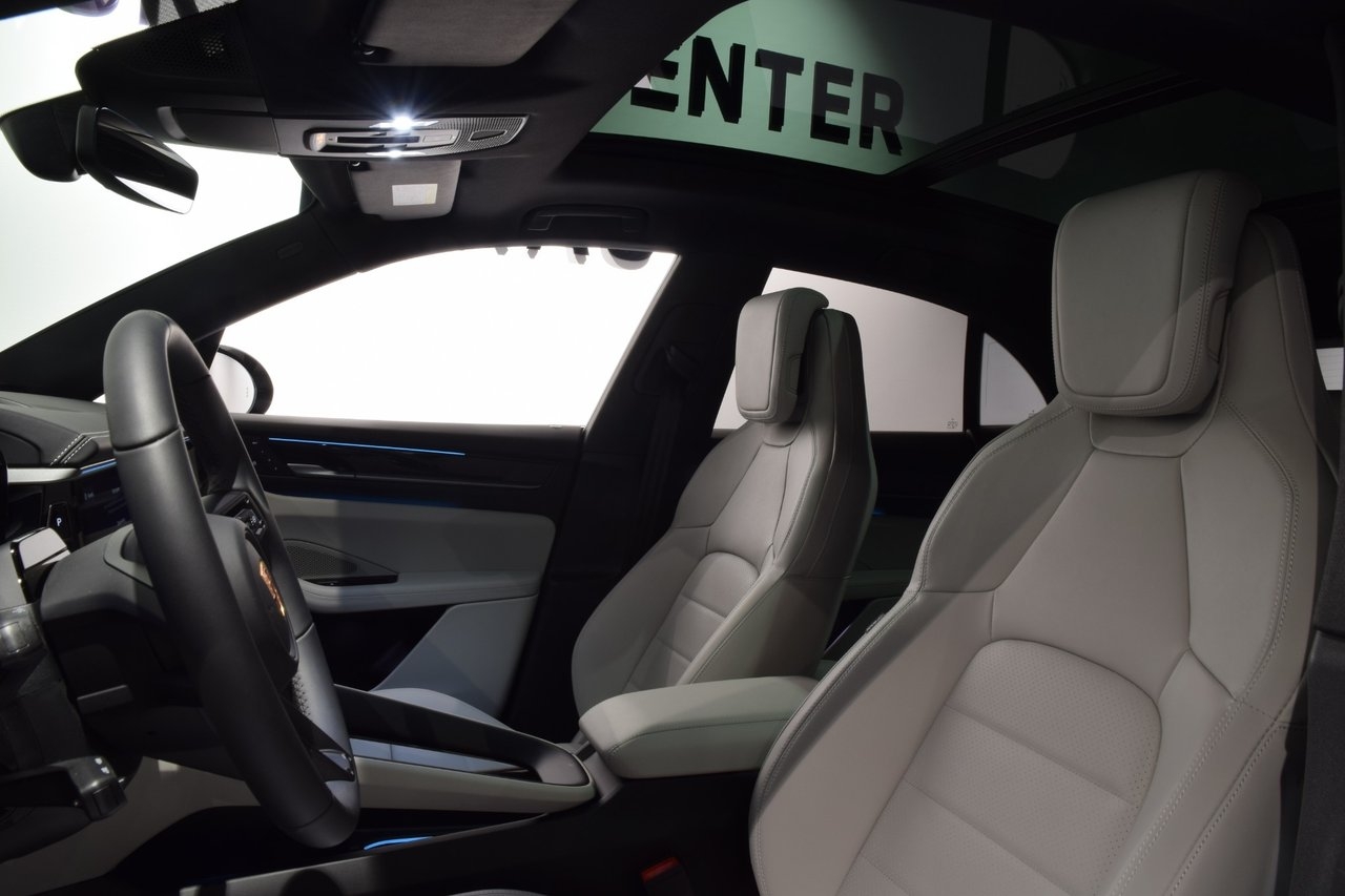 Porsche Macan 4 - Se specifikation 2026, photo 6/17