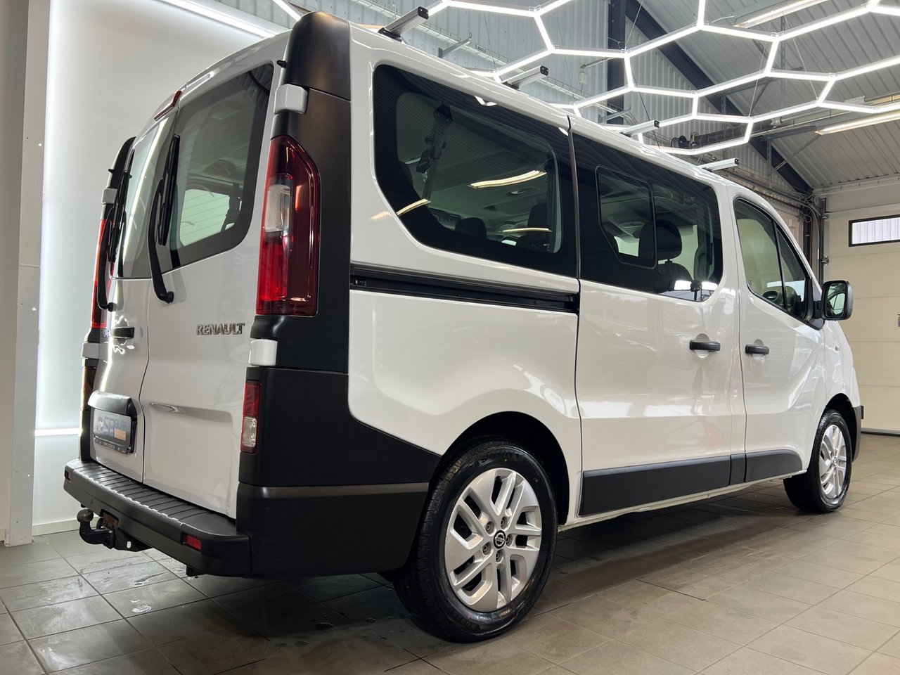 Renault Trafic 2016, kuva 5/10