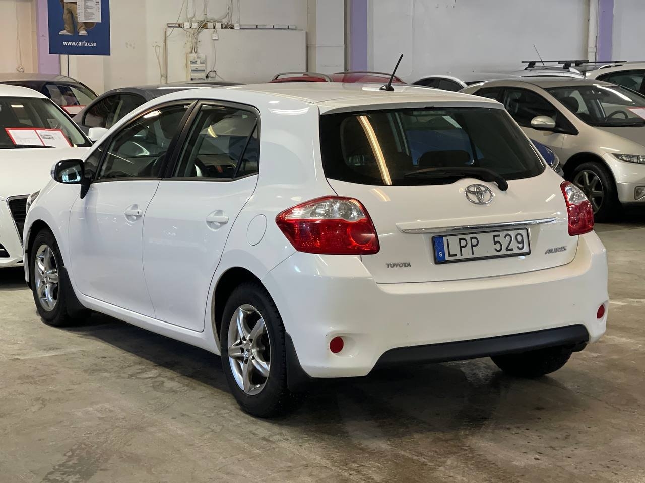 Toyota Auris 2011, bild 5/10