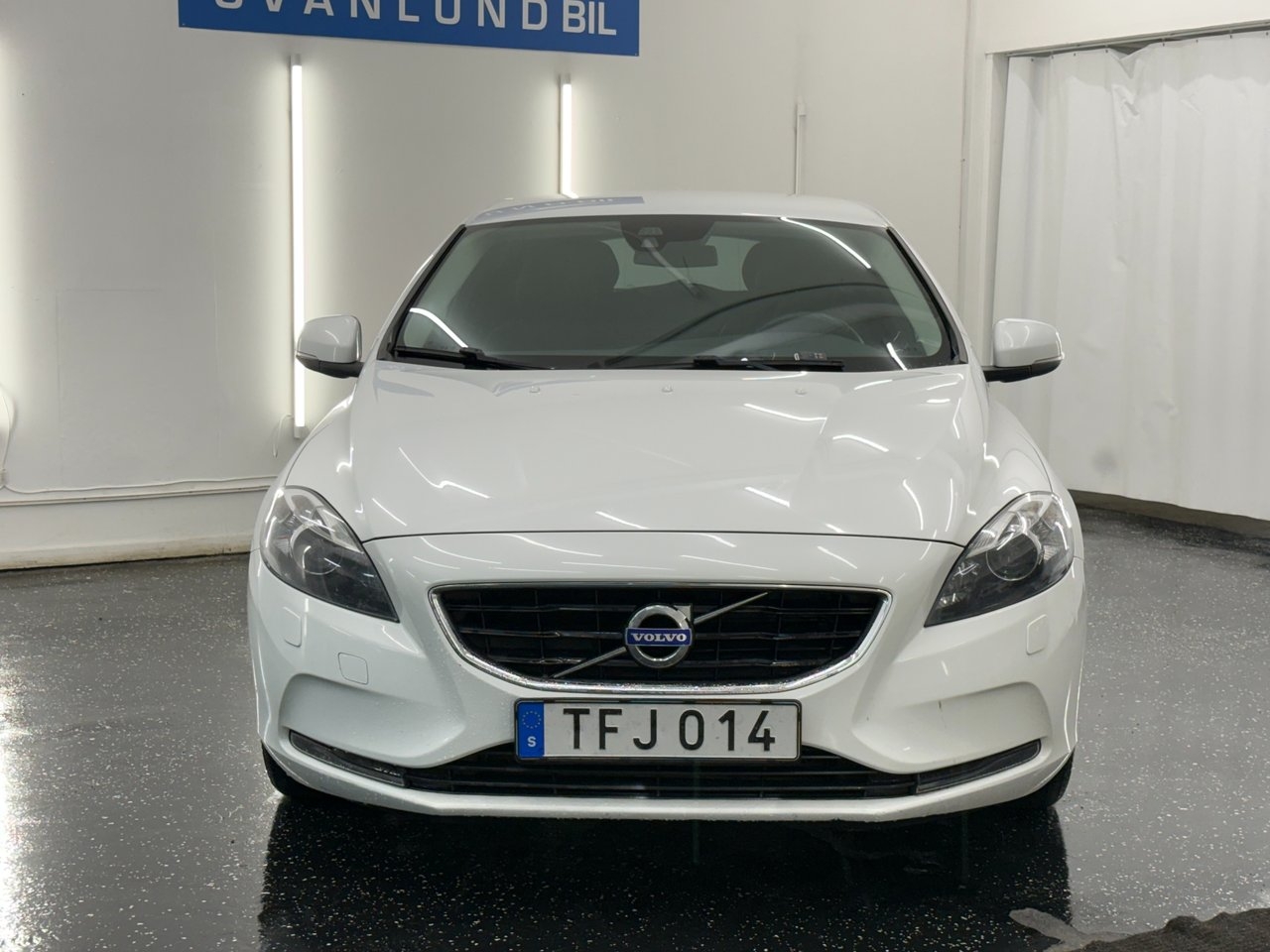 Volvo V40 D3 Geartronic 2016, bild 2/10