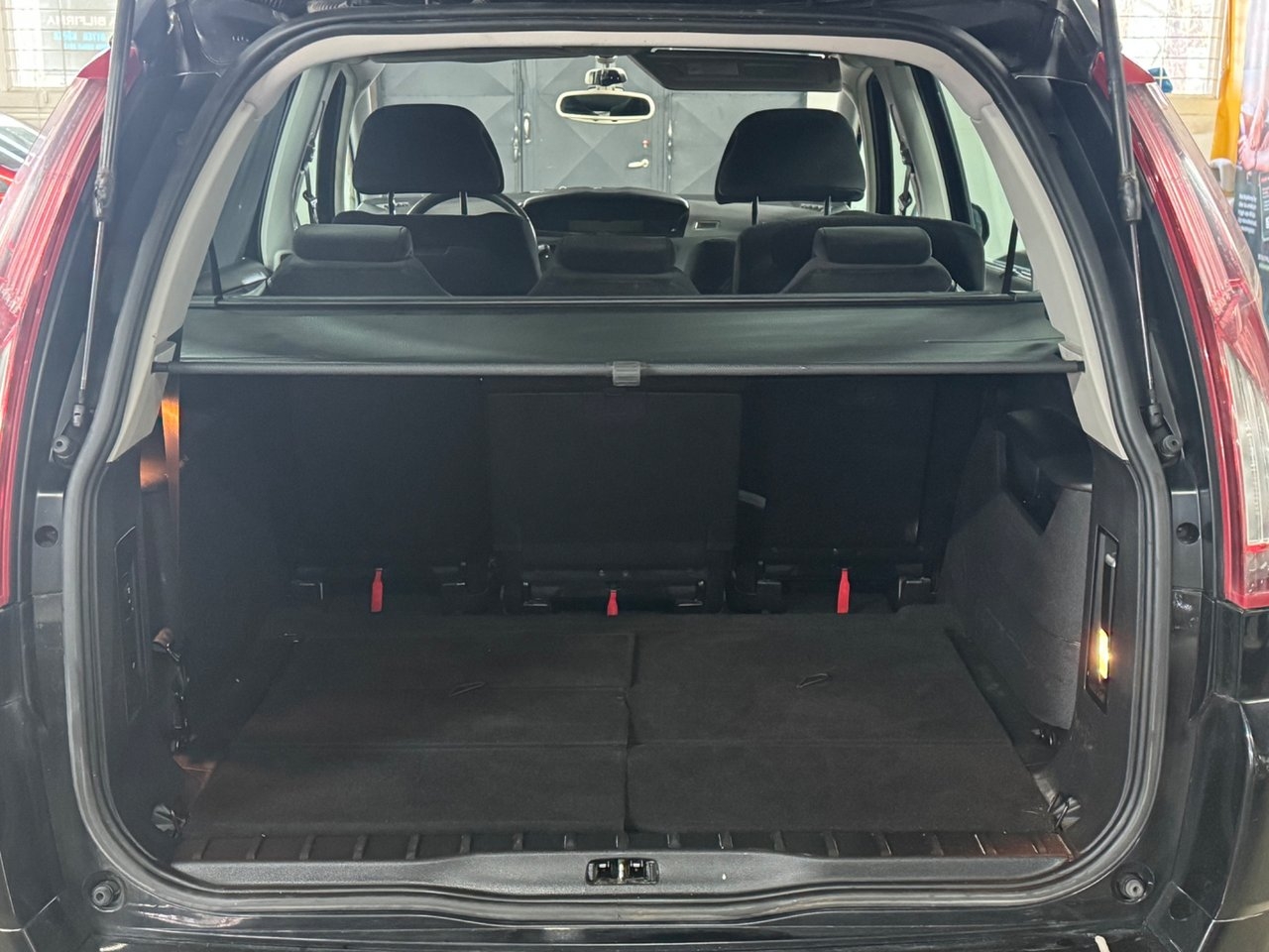 Citroen Grand C4 Picasso 2010, bild 6/16