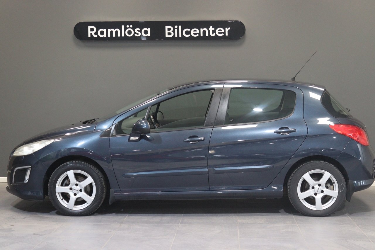 Peugeot 308 2011, bild 2/10