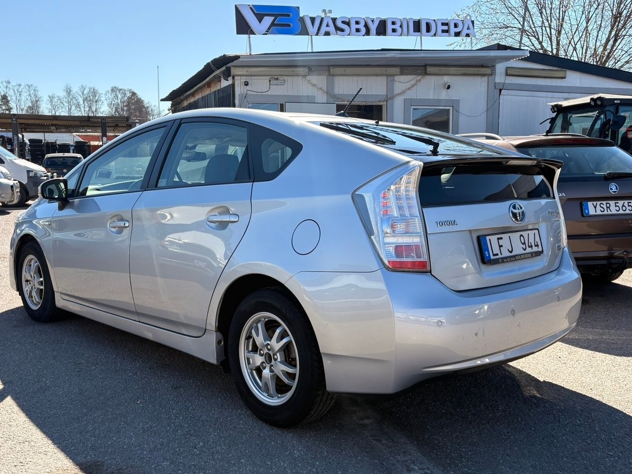 Toyota Prius 2011, kuva 2/8