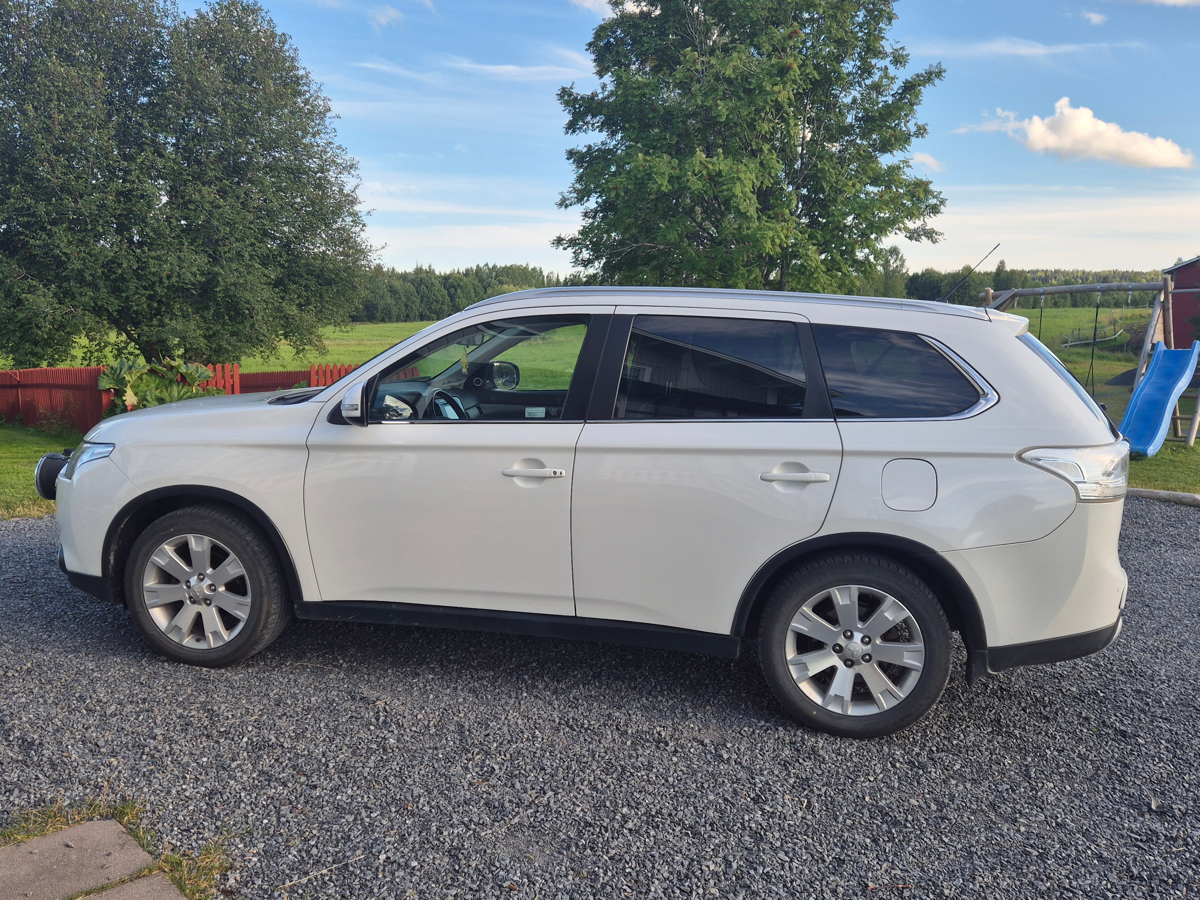 Mitsubishi Outlander 2014, kuva 3/5