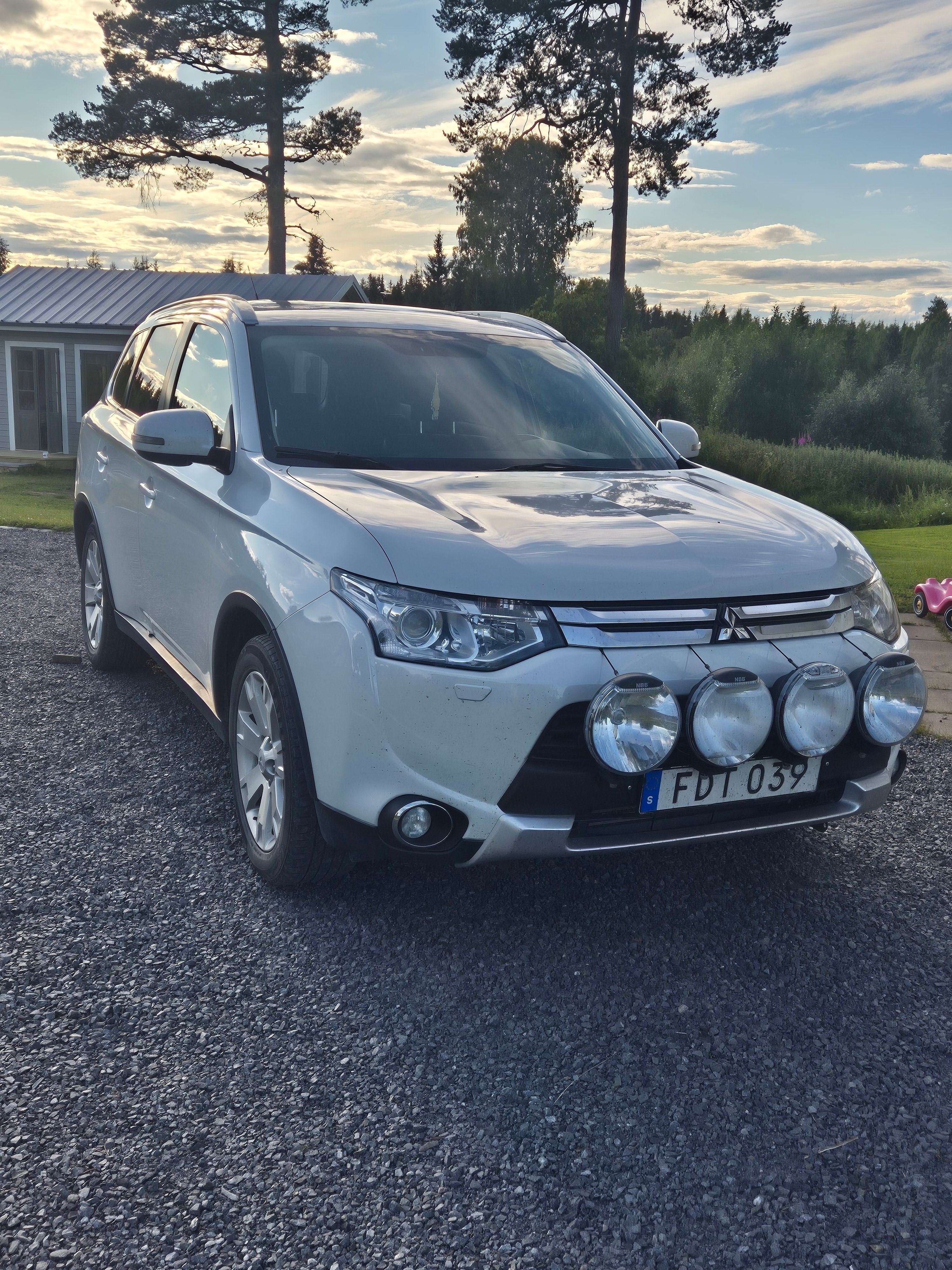 Mitsubishi Outlander 2014, kuva 2/5