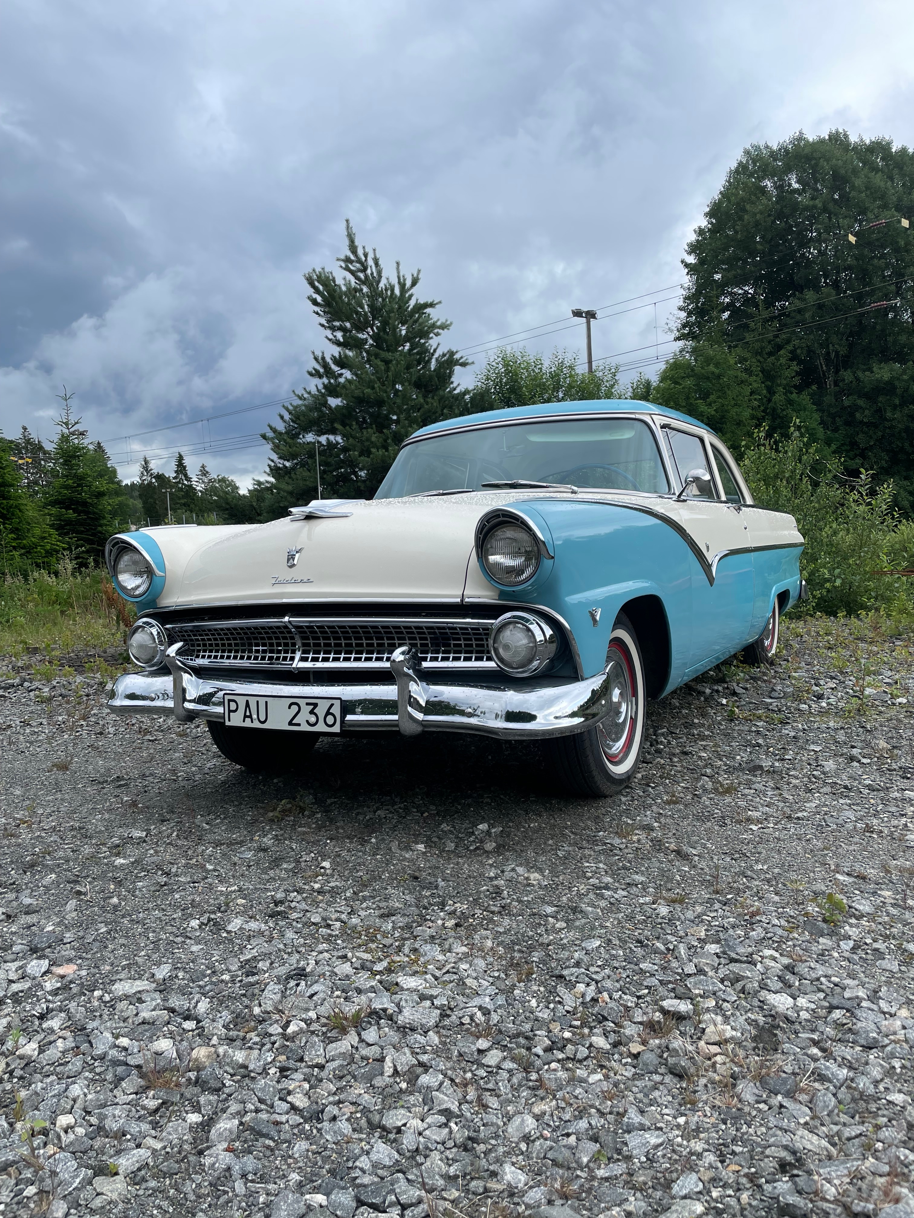Ford Town Sedan