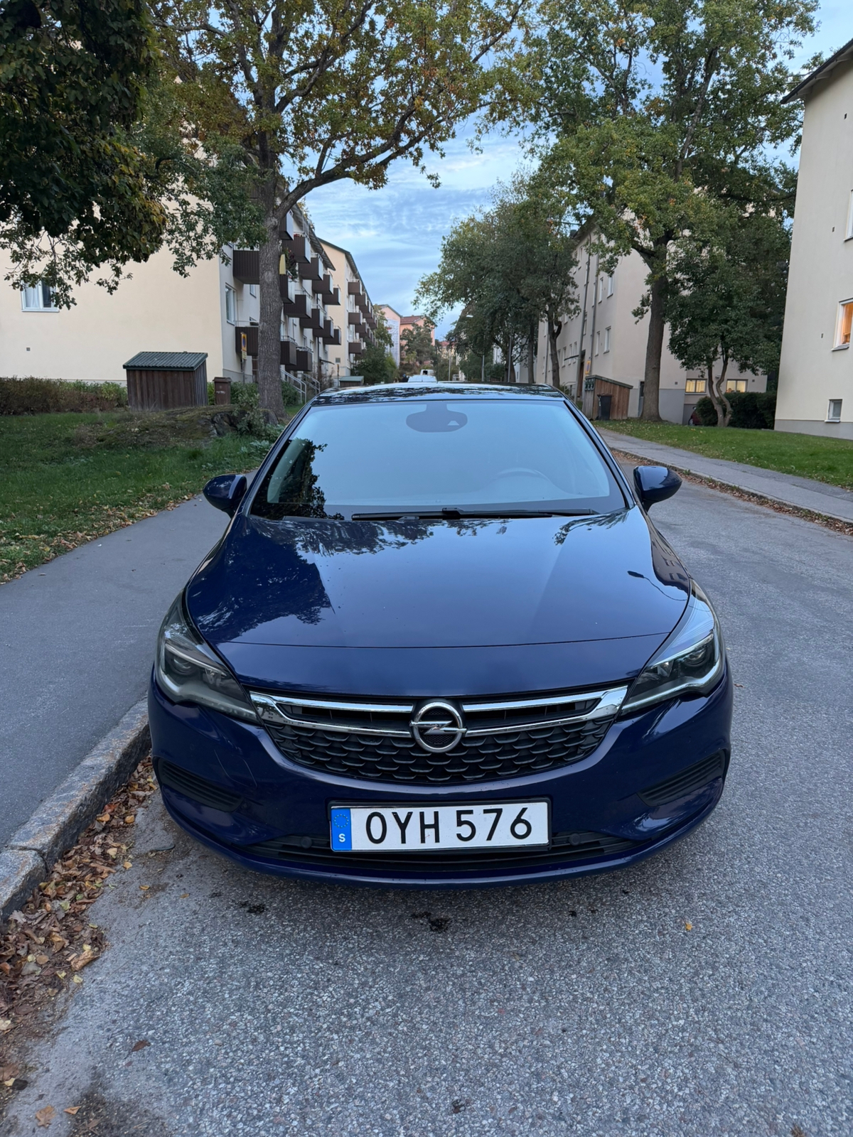 Opel Astra 1.4 EDIT ecoFLEX Manuell 2016, bild 2/10
