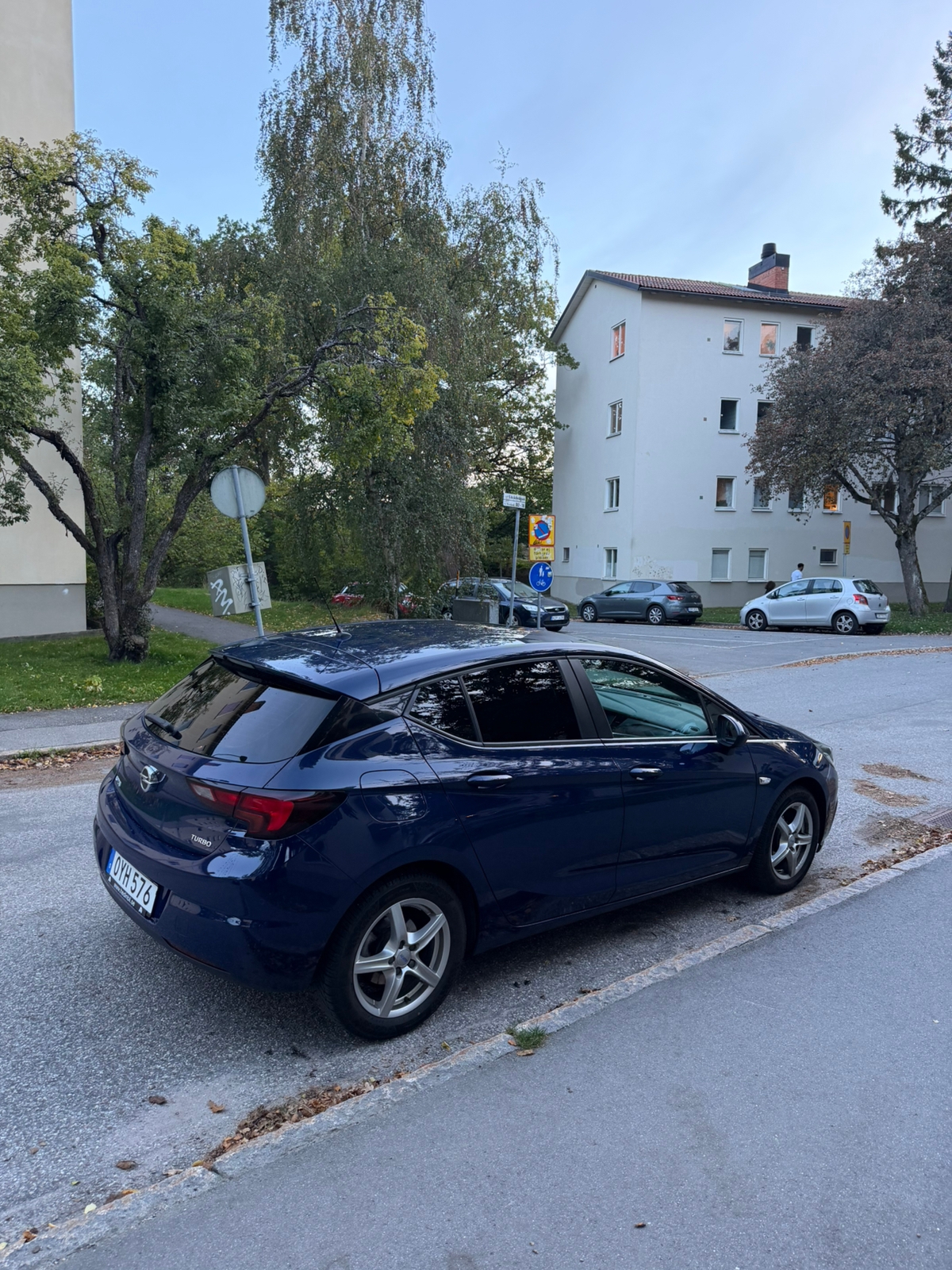 Opel Astra 1.4 EDIT ecoFLEX Manuell 2016, bild 3/10