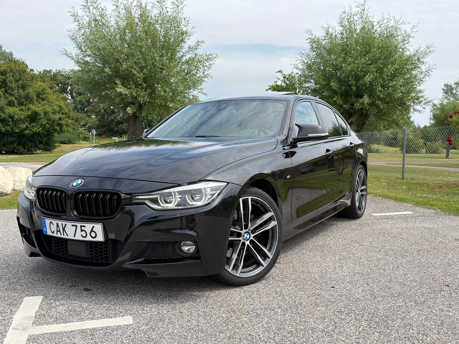 BMW 330