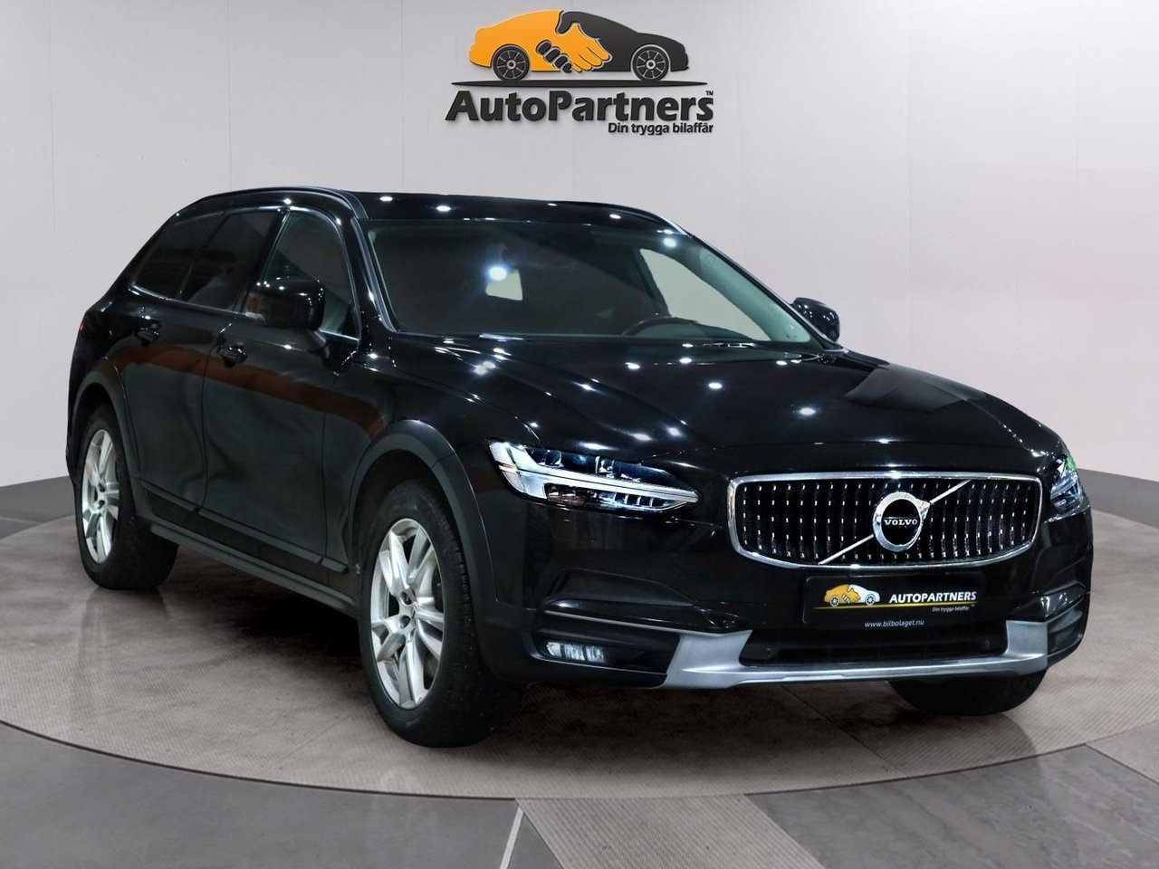 Volvo V90 Cross Country 2018, kuva 3/10