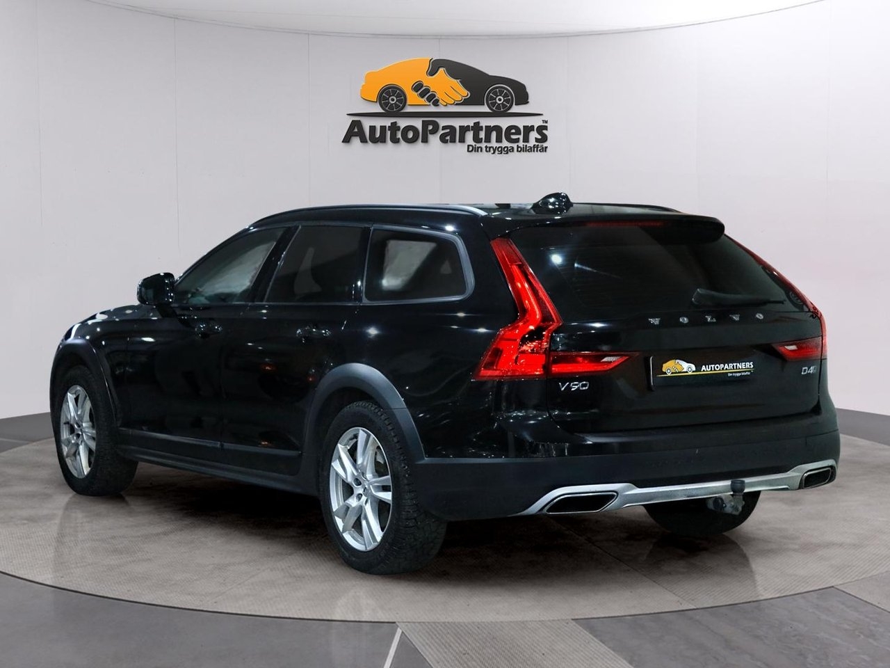Volvo V90 Cross Country 2018, kuva 4/10
