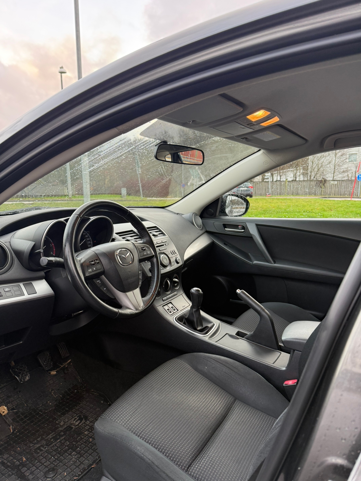 Mazda 3 Sport 1.6 MZ-CD Manuell 2011, kuva 4/10