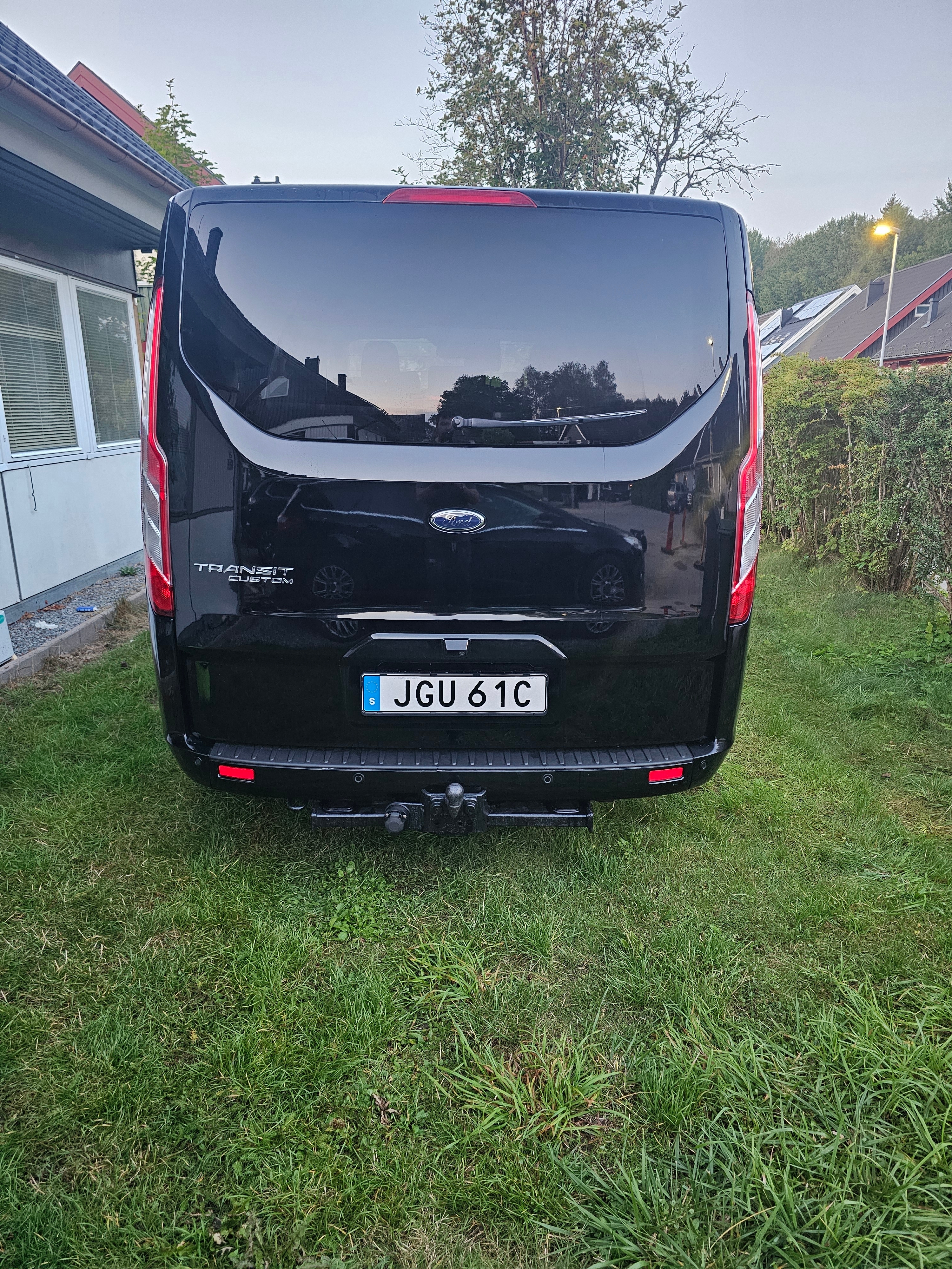 Ford Tourneo Custom 2019, bild 3/6