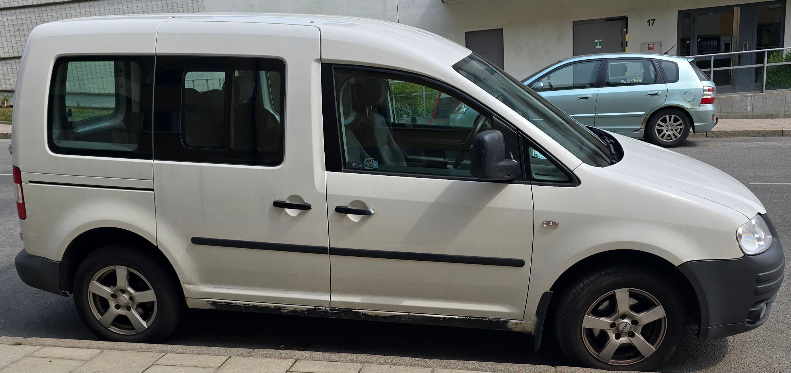 Volkswagen Caddy 2008, bild 4/4