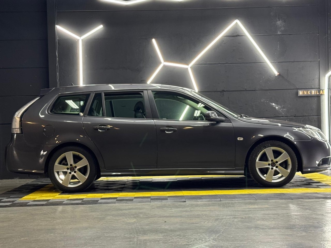 Saab 9-3 2010, kuva 7/20