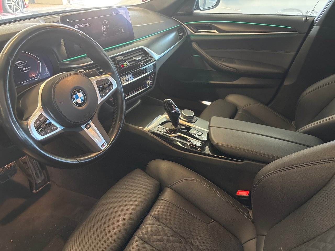BMW 520 2023, photo 7/10