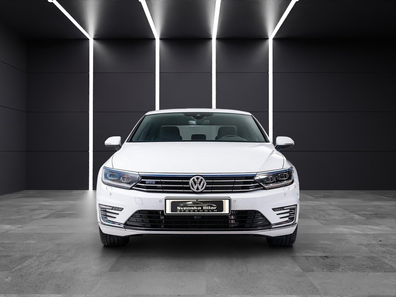Volkswagen Passat 2019, bild 2/10