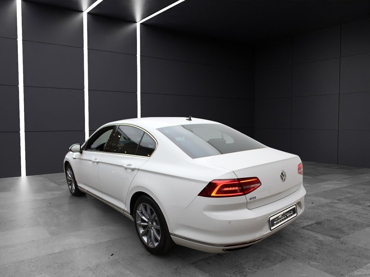 Volkswagen Passat 2019, bild 6/10