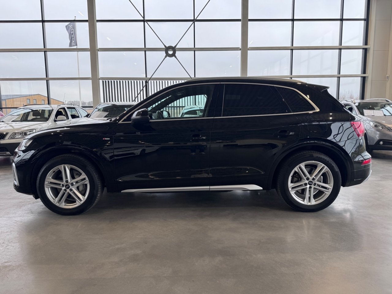 Audi Q5 55 TFSI e quattro S Tronic 2022, bild 2/10