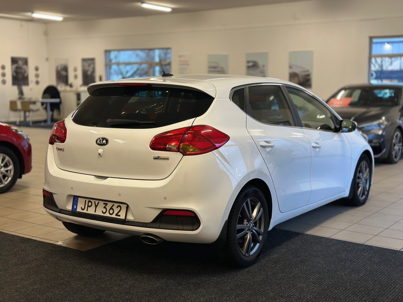 Kia Ceed 2015, photo 5/10