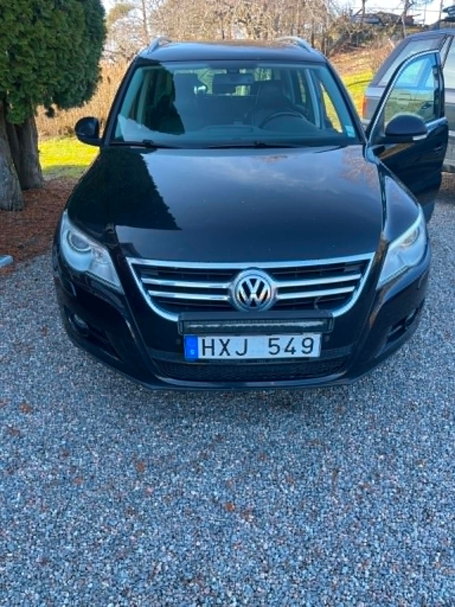 Volkswagen Tiguan 2009, photo 2/2