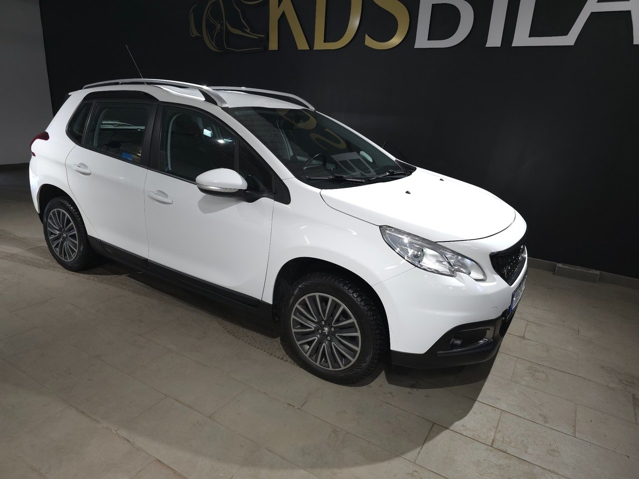 Peugeot 2008 Active 2016, bild 6/10