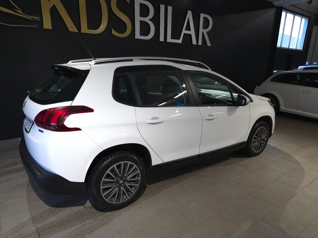 Peugeot 2008 Active 2016, bild 4/10